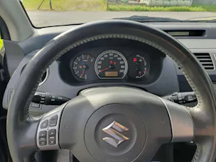 Suzuki Swift 1.3 GL Top Piz Sulai 4WD