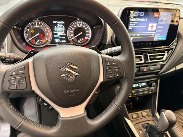 Suzuki S-Cross 1.4 Compact Top Hybrid