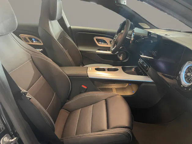 Mercedes-Benz CLA 220 8G-DCT 4Matic