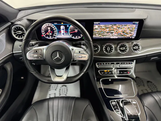 Mercedes-Benz CLS 400 d AMG Line 4Matic Grafitgrau 9G-Tronic | 360° Kamera | Glasdach | Carbon Paket | Widescreen Cockpit | Keyless Go |