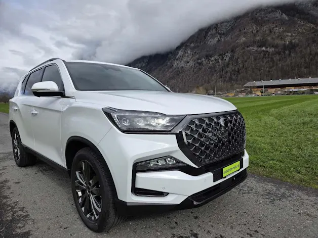 KGM -SsangYong Rexton RX 2.2 CRDi White Pearl Edition