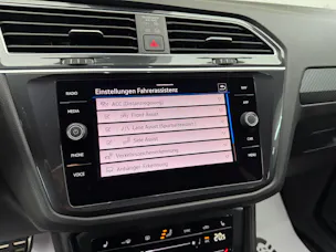 VW Tiguan 2.0 TDI SCR R-Line 200PS NIGHTSHADE BLUE 4Motion DSG / RF-Kamera / Leder / Standheizung / AHK-Schwenkbar /