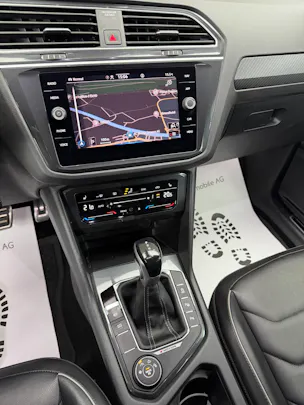 VW Tiguan 2.0 TDI SCR R-Line 200PS NIGHTSHADE BLUE 4Motion DSG / RF-Kamera / Leder / Standheizung / AHK-Schwenkbar /