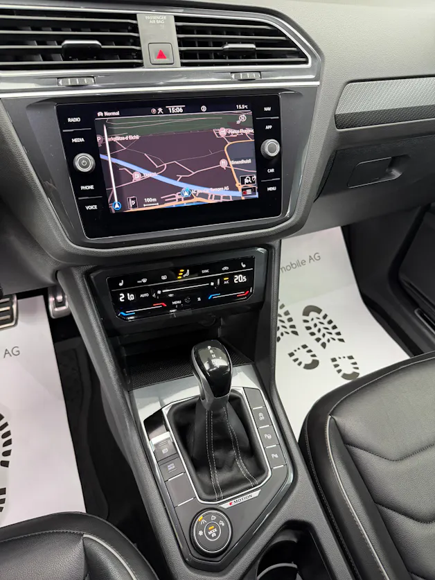 VW Tiguan 2.0 TDI SCR R-Line 200PS NIGHTSHADE BLUE 4Motion DSG / RF-Kamera / Leder / Standheizung / AHK-Schwenkbar /