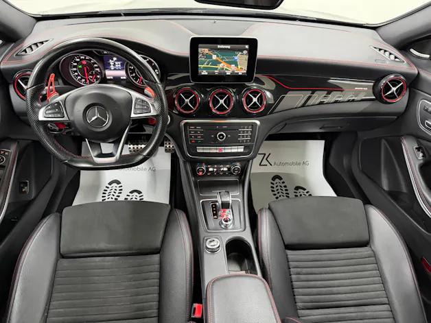 Mercedes-Benz CLA 45 AMG 381PS Mountaingray 4Matic Speedshift / RF-Kamera / Glasdach / H&K Sound / Night-Paket /