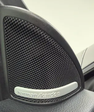 Mercedes-Benz CLA 45 AMG 381PS Mountaingray 4Matic Speedshift / RF-Kamera / Glasdach / H&K Sound / Night-Paket /