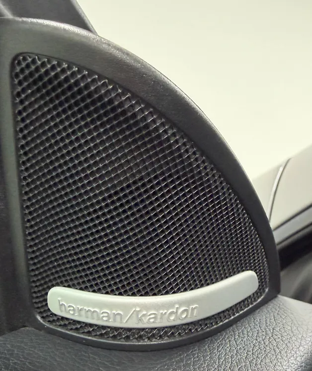Mercedes-Benz CLA 45 AMG 381PS Mountaingray 4Matic Speedshift / RF-Kamera / Glasdach / H&K Sound / Night-Paket /