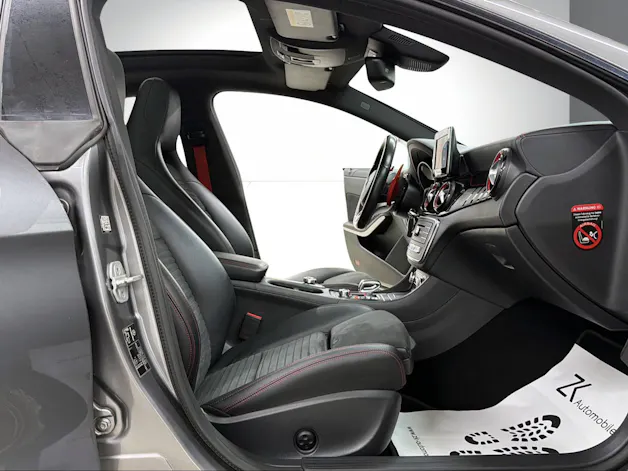 Mercedes-Benz CLA 45 AMG 381PS Mountaingray 4Matic Speedshift / RF-Kamera / Glasdach / H&K Sound / Night-Paket /