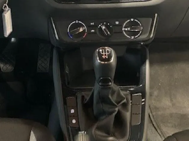 Škoda Fab. 1.0 TSI Amb Amb