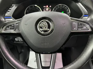 Škoda Superb Combi 2.0 TSI Style DSG 4x4