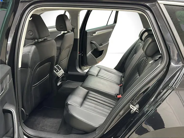 Škoda Superb Combi 2.0 TSI Style DSG 4x4