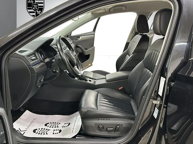 Škoda Superb Combi 2.0 TSI Style DSG 4x4