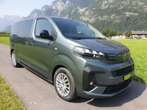 Peugeot e-Traveller Standard 75 kWh Business