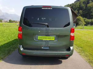Peugeot e-Traveller Standard 75 kWh Business