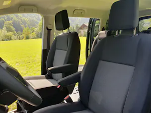 Peugeot e-Traveller Standard 75 kWh Business