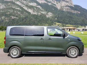 Peugeot e-Traveller Standard 75 kWh Business