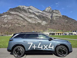 Peugeot 5008 e-Launch Edition AWD