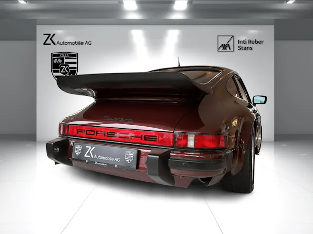 Porsche 911 Carrera