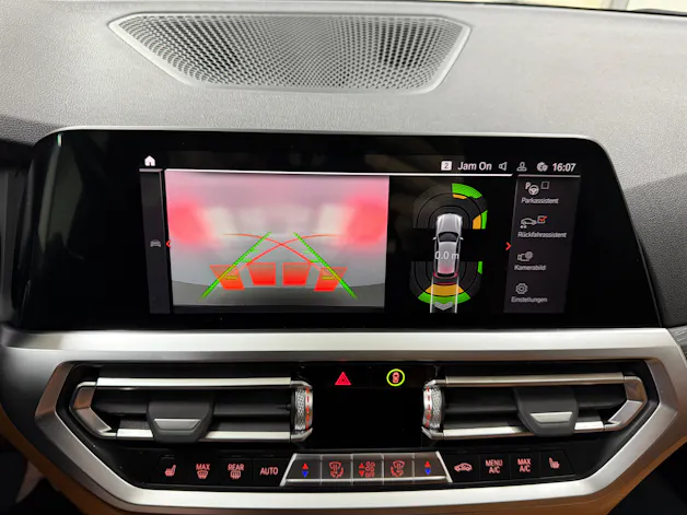 BMW 330d xDrive 48V Touring M Sport DRAVITGRAU Steptronic ★ Panoramadach ★ RF-Kamera ★ M-Ledersportsitze ★ Live Cockpit ★ AHK ★