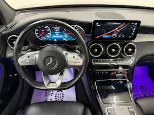 Mercedes-Benz GLC Coupé 300 AMG Line 258PS Obsidianschwarz 4Matic 9G-Tronic / Panoramadach / 360° Kamera / Leder / Head-Up-Display / Keyless /