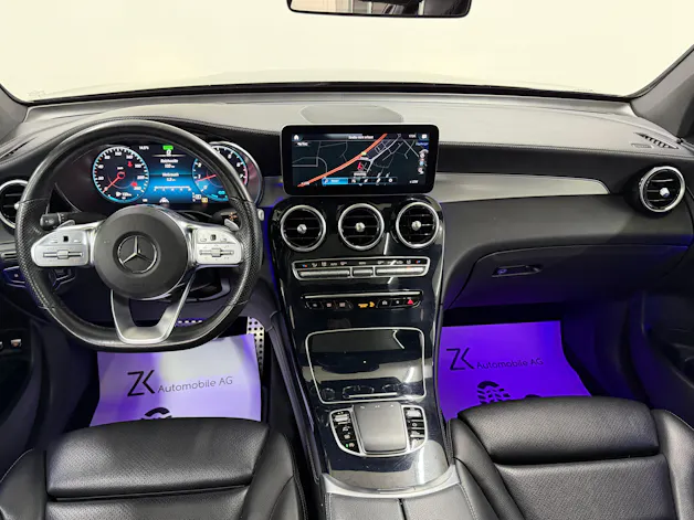 Mercedes-Benz GLC Coupé 300 AMG Line 258PS Obsidianschwarz 4Matic 9G-Tronic / Panoramadach / 360° Kamera / Leder / Head-Up-Display / Keyless /