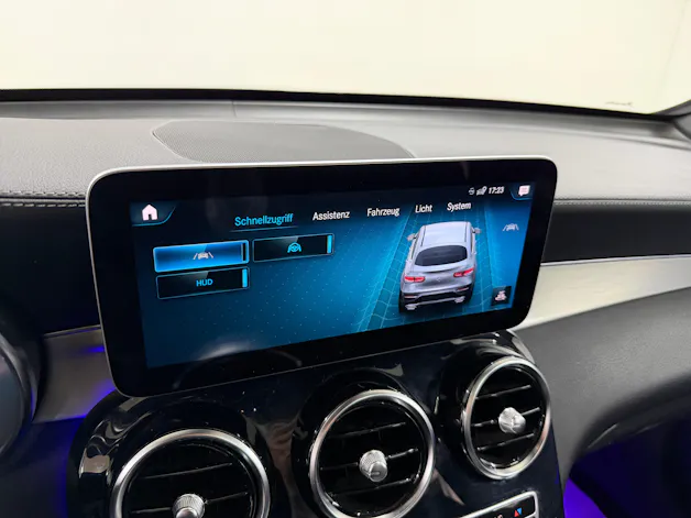 Mercedes-Benz GLC Coupé 300 AMG Line 258PS Obsidianschwarz 4Matic 9G-Tronic / Panoramadach / 360° Kamera / Leder / Head-Up-Display / Keyless /