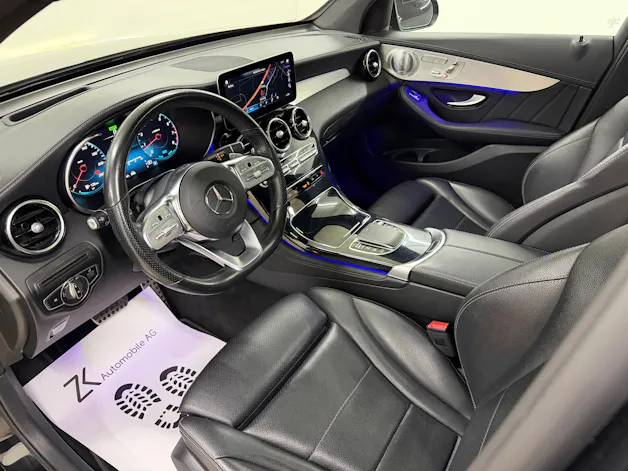 Mercedes-Benz GLC Coupé 300 AMG Line 258PS Obsidianschwarz 4Matic 9G-Tronic / Panoramadach / 360° Kamera / Leder / Head-Up-Display / Keyless /