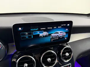 Mercedes-Benz GLC Coupé 300 AMG Line 258PS Obsidianschwarz 4Matic 9G-Tronic / Panoramadach / 360° Kamera / Leder / Head-Up-Display / Keyless /