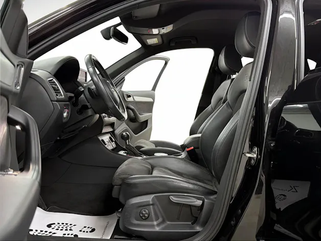 Audi Q3 2.0 TDI 184PS S-Line Sport (Midnight Black) quattro S-tronic