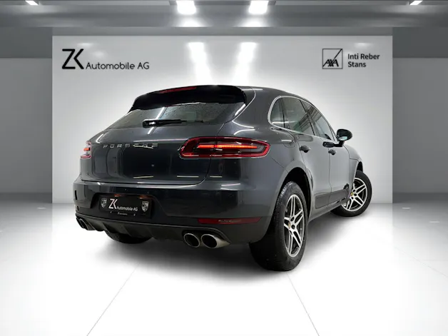 Porsche Macan S 3.0 V6 340PS (VOLCANO GREY) PDK / RF-Kamera / Leder / Panoramadach / Sitz/Lenkradheizung / PDLS /