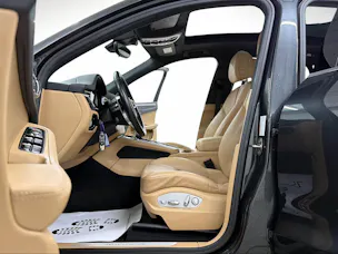 Porsche Macan S 3.0 V6 340PS (VOLCANO GREY) PDK / RF-Kamera / Leder / Panoramadach / Sitz/Lenkradheizung / PDLS /
