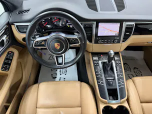 Porsche Macan S 3.0 V6 340PS (VOLCANO GREY) PDK / RF-Kamera / Leder / Panoramadach / Sitz/Lenkradheizung / PDLS /