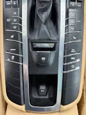 Porsche Macan S 3.0 V6 340PS (VOLCANO GREY) PDK / RF-Kamera / Leder / Panoramadach / Sitz/Lenkradheizung / PDLS /