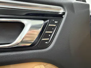 Porsche Macan S 3.0 V6 340PS (VOLCANO GREY) PDK / RF-Kamera / Leder / Panoramadach / Sitz/Lenkradheizung / PDLS /