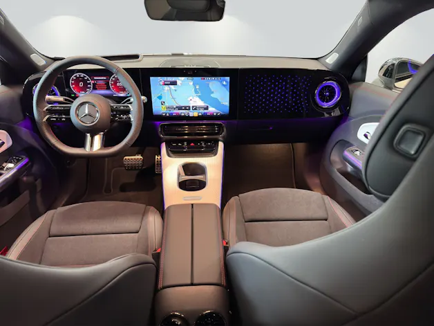 Mercedes-Benz CLA 350 AMG Line 4matic
