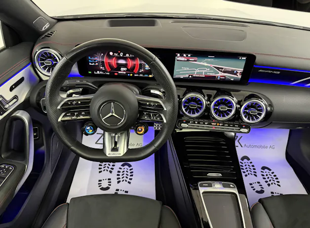 Mercedes-Benz CLA 35 AMG 4Matic DigitalWhite 8G-DCT / 360° Kamera / Panoramadach / Head-Up-Display / Keyless Go / Burmester / Night Paket /