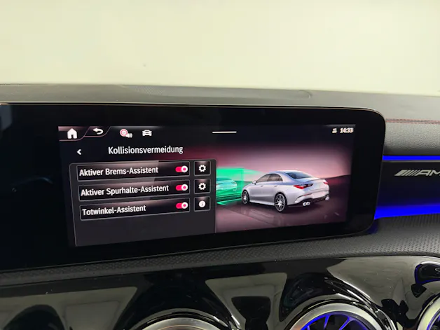 Mercedes-Benz CLA 35 AMG 4Matic DigitalWhite 8G-DCT / 360° Kamera / Panoramadach / Head-Up-Display / Keyless Go / Burmester / Night Paket /