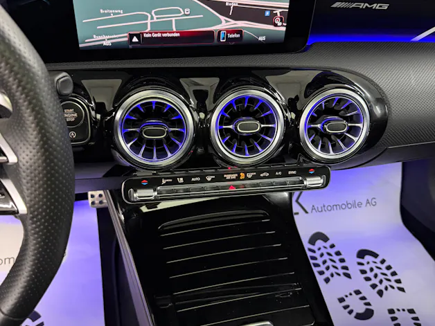 Mercedes-Benz CLA 35 AMG 4Matic DigitalWhite 8G-DCT / 360° Kamera / Panoramadach / Head-Up-Display / Keyless Go / Burmester / Night Paket /