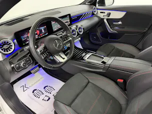 Mercedes-Benz CLA 35 AMG 4Matic DigitalWhite 8G-DCT / 360° Kamera / Panoramadach / Head-Up-Display / Keyless Go / Burmester / Night Paket /