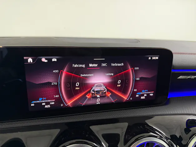 Mercedes-Benz CLA 35 AMG 4Matic DigitalWhite 8G-DCT / 360° Kamera / Panoramadach / Head-Up-Display / Keyless Go / Burmester / Night Paket /