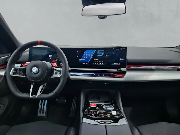 BMW M5 xDrive Touring