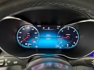 Mercedes-Benz GLC 300 d AMG Line Selenitgrey 245PS 4Matic 9G-Tronic / Panoramadach / 360° Kamera / Head-Up / Keyless Go /