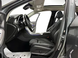 Mercedes-Benz GLC 300 d AMG Line Selenitgrey 245PS 4Matic 9G-Tronic / Panoramadach / 360° Kamera / Head-Up / Keyless Go /