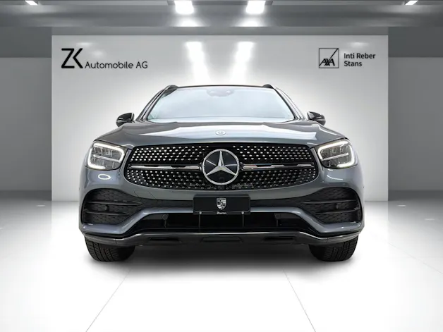 Mercedes-Benz GLC 300 d AMG Line Selenitgrey 245PS 4Matic 9G-Tronic / Panoramadach / 360° Kamera / Head-Up / Keyless Go /