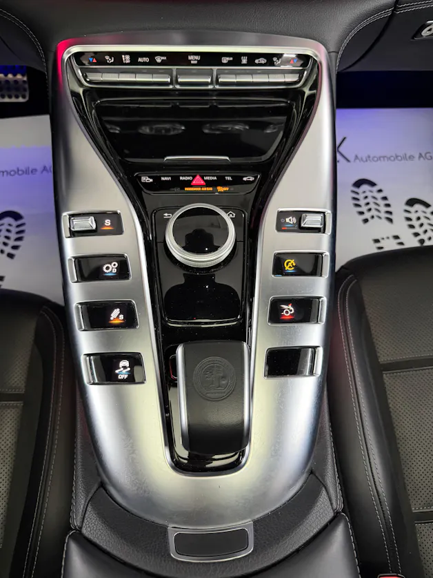 Mercedes-Benz AMG GT 4 43 4Matic+ obsidian black Speedshift TCT / Glasdach / 360° Kamera / Head-Up / Burmester / Night Paket /