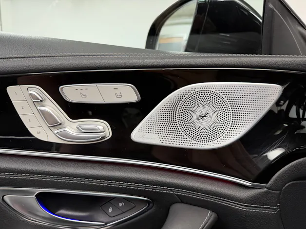 Mercedes-Benz AMG GT 4 43 4Matic+ obsidian black Speedshift TCT / Glasdach / 360° Kamera / Head-Up / Burmester / Night Paket /