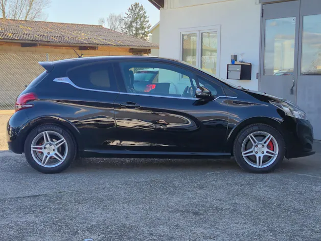 Peugeot 208 1.6 Turbo GTi