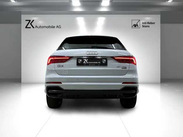 Audi Q3 40 TFSI S line 190PS Gletscherweiss quattro S-tronic / RF-Kamera / Panoramadach / Leder / Komfortschlüssel /