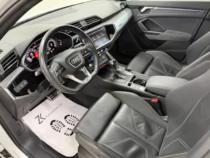 Audi Q3 40 TFSI S line 190PS Gletscherweiss quattro S-tronic / RF-Kamera / Panoramadach / Leder / Komfortschlüssel /