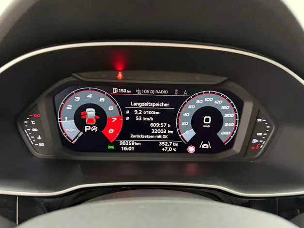 Audi Q3 40 TFSI S line 190PS Gletscherweiss quattro S-tronic / RF-Kamera / Panoramadach / Leder / Komfortschlüssel /